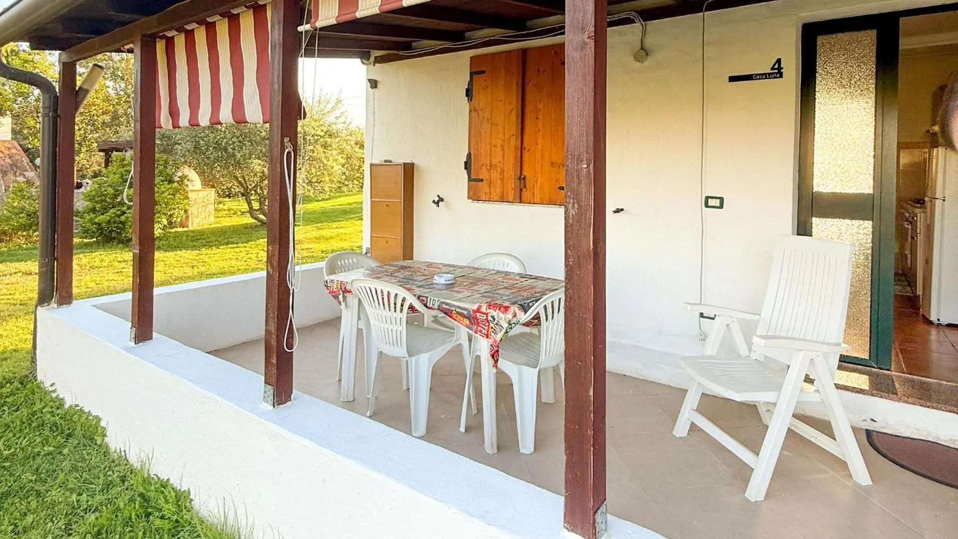 Villa Gladyr Lotzorai إيطاليا
